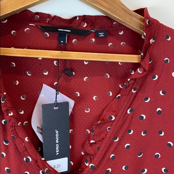 Vero Moda V-Neck Blouse new with tags - Picture 6 of 11
